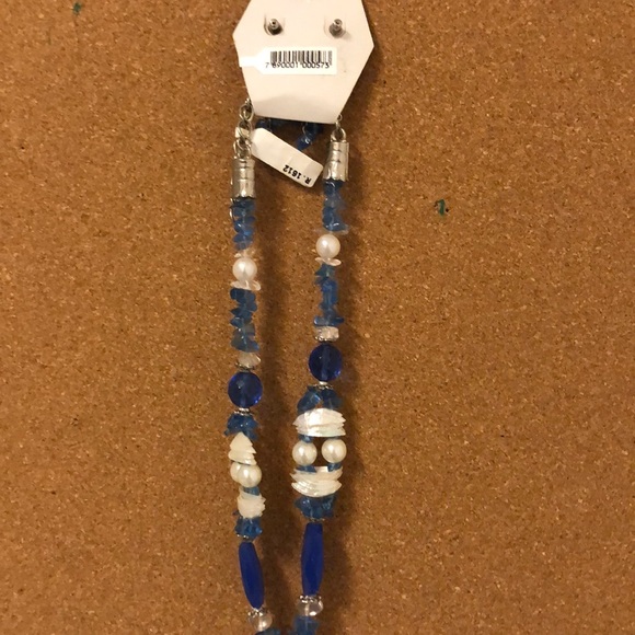 Custom hand made pendant necklace & earrings - Picture 7 of 7